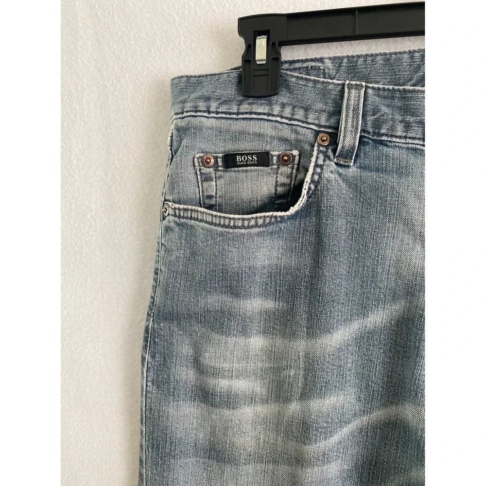 Hugo Boss Texas Jeans Mens 36/34 Light Blue Stretch Straight Leg Distressed